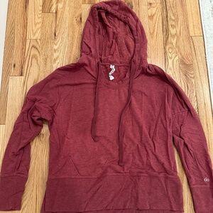 ALO Yoga sweatshirt